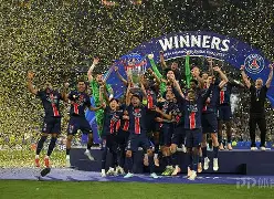 关于赛后意大利杯焦点战；巴黎圣日耳曼强势反弹；底气十足；轮换策略成焦点的信息