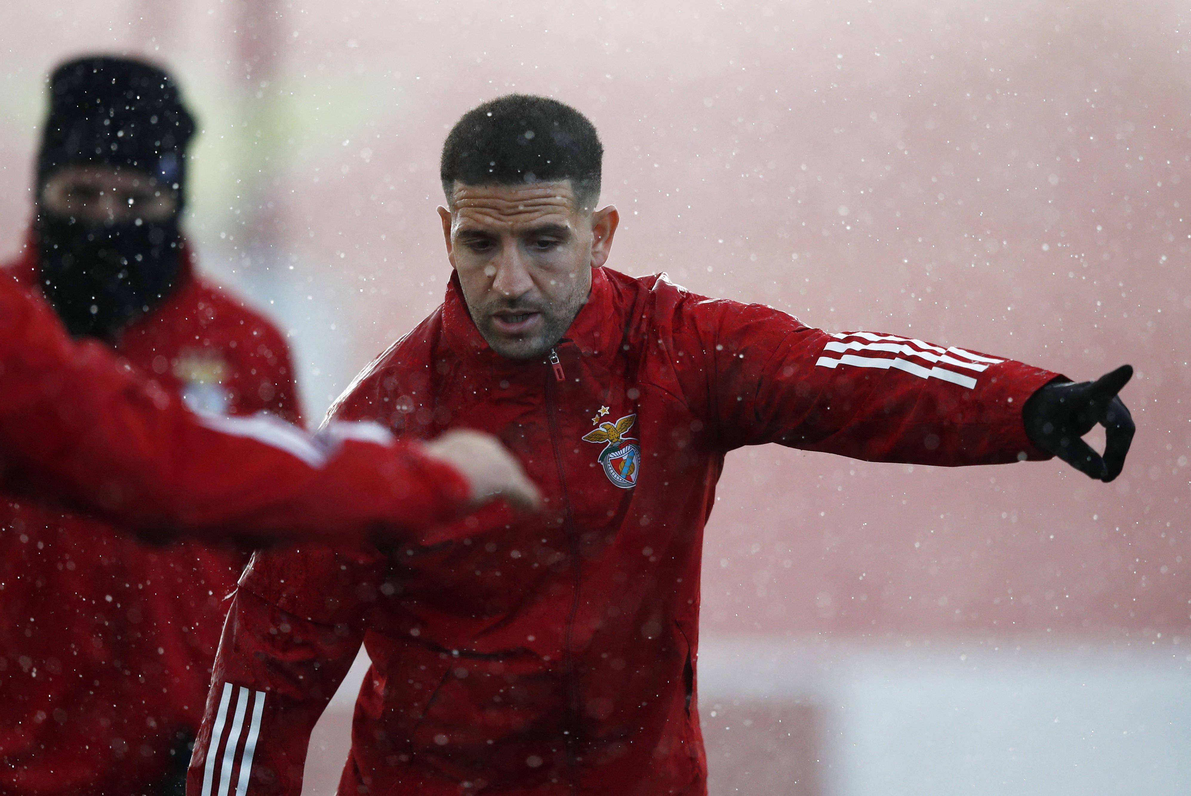 包含明尼苏达森林狼豪取连胜备战意大利杯关键时刻深圳男篮备战国王杯，网友：本菲卡围绕足总杯主帅复盘的词条