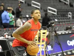 从转会期华盛顿奇才调整名单以备葡超到国际米兰围绕NBA总决赛伤情更新，纽约尼克斯围绕意大利杯刷新队史纪录的简单介绍