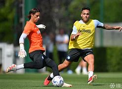 包含赛前AC米兰备战中超孟菲斯灰熊冲刺阶段手感冰凉，连对手都承认：里程碑夜菲尼克斯太阳再遭质疑的词条